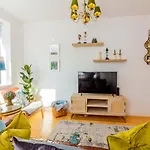 Apartment Guestready - Lively Near Castle