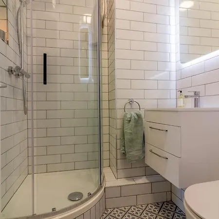 Guestready - Lively Near Castle *