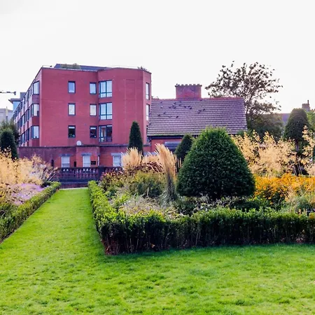 아파트 Guestready - Lively Near Castle *