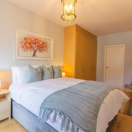 Lejlighed Guestready - Lively Near Castle Dublin