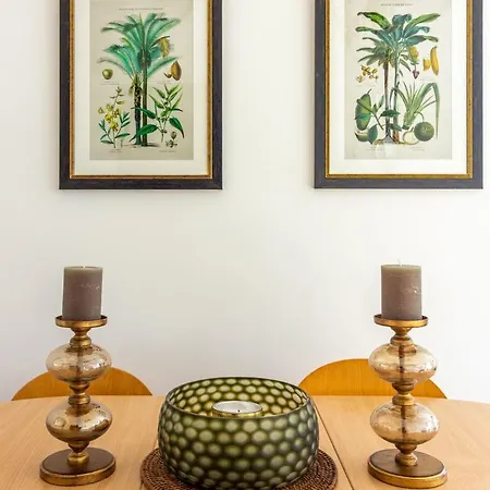 Guestready - Lively Near Castle *