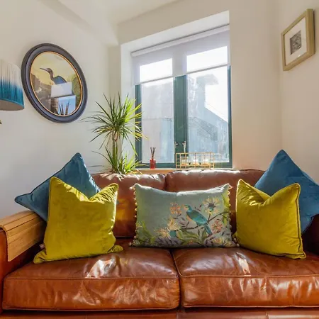 Guestready - Lively Near Castle * Dublino